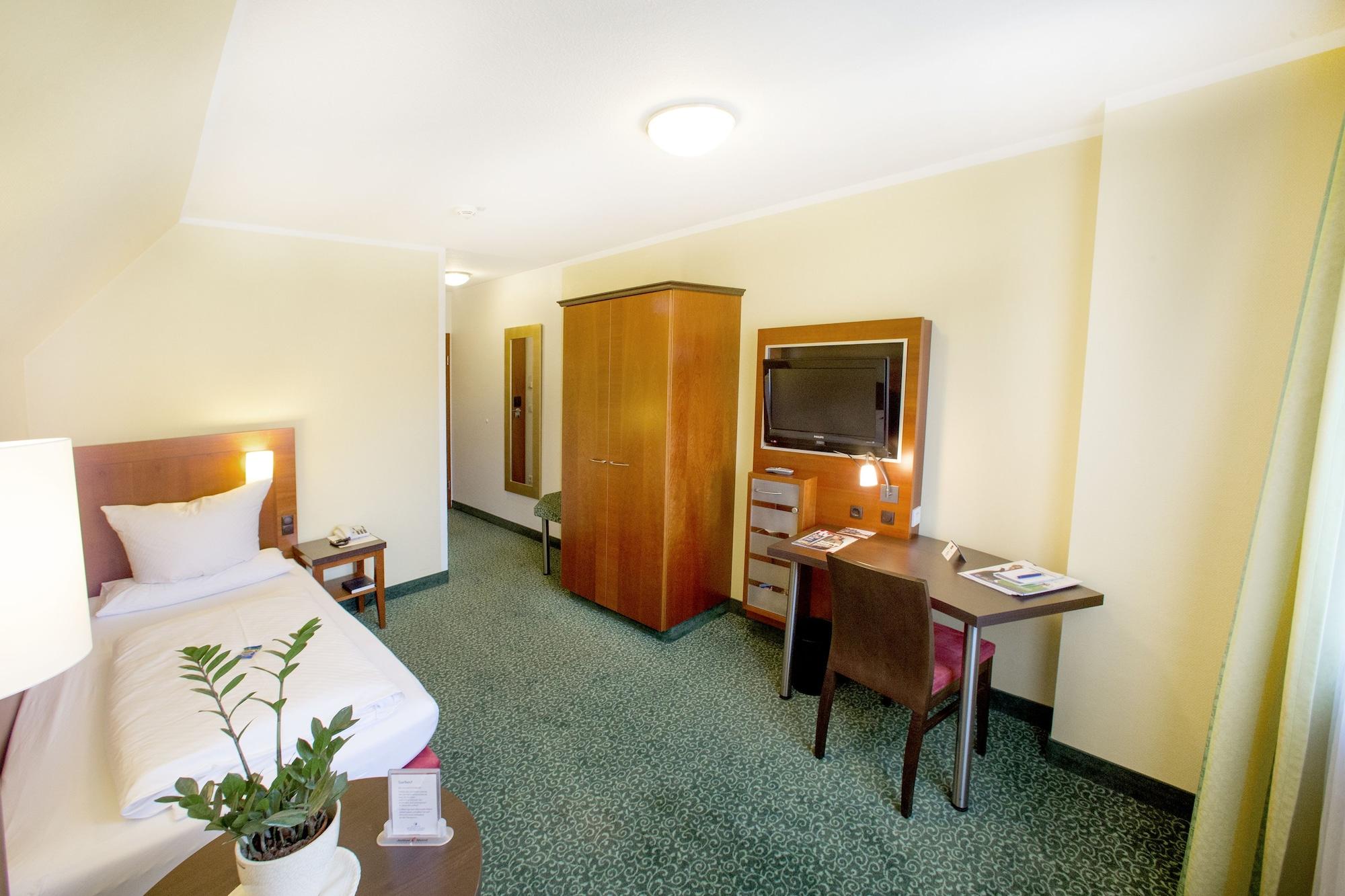 Hotel Weisses Lamm Veitshöchheim Екстериор снимка