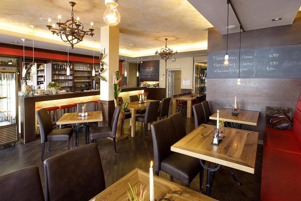 Hotel Weisses Lamm Veitshöchheim Екстериор снимка